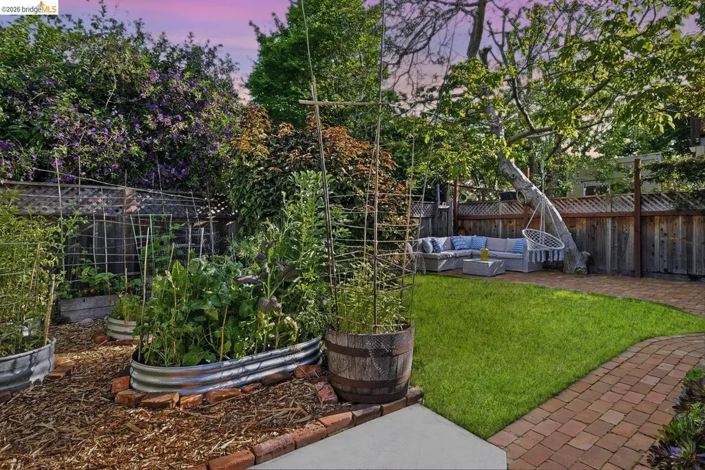 962 55th Street Oakland CA 94608