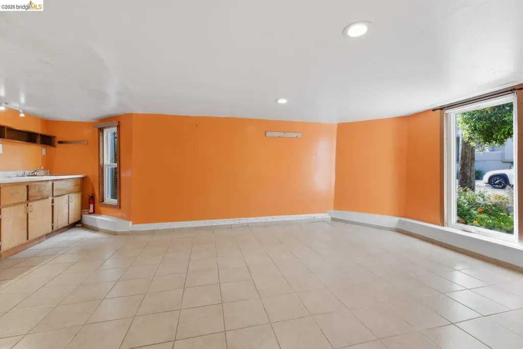 962 55th Street Oakland CA 94608