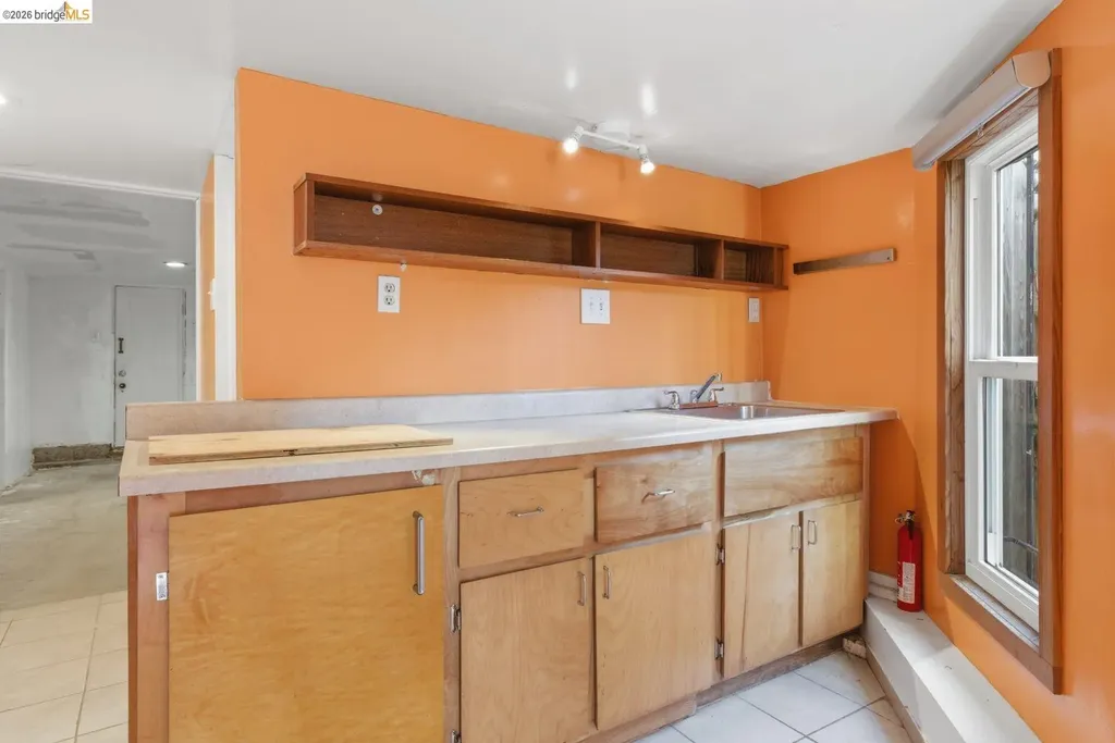 962 55th Street Oakland CA 94608