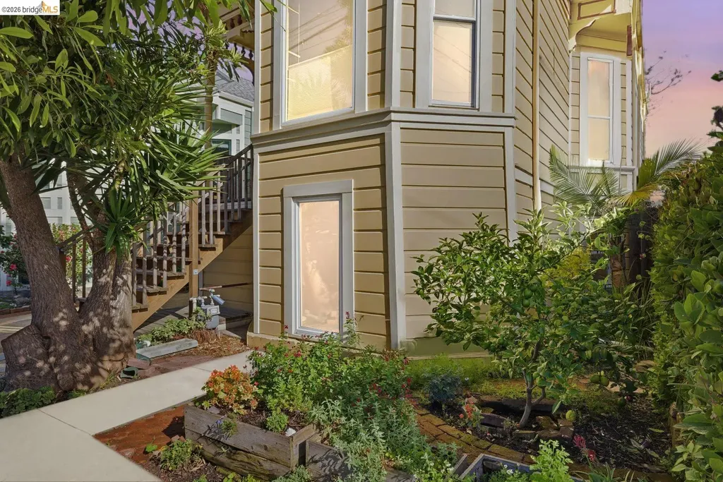 962 55th Street Oakland CA 94608