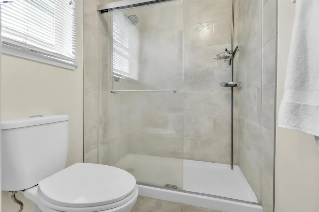 5059 Glenhollow Way Antioch CA 94531