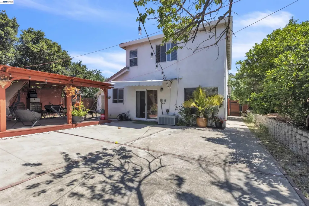 5059 Glenhollow Way Antioch CA 94531