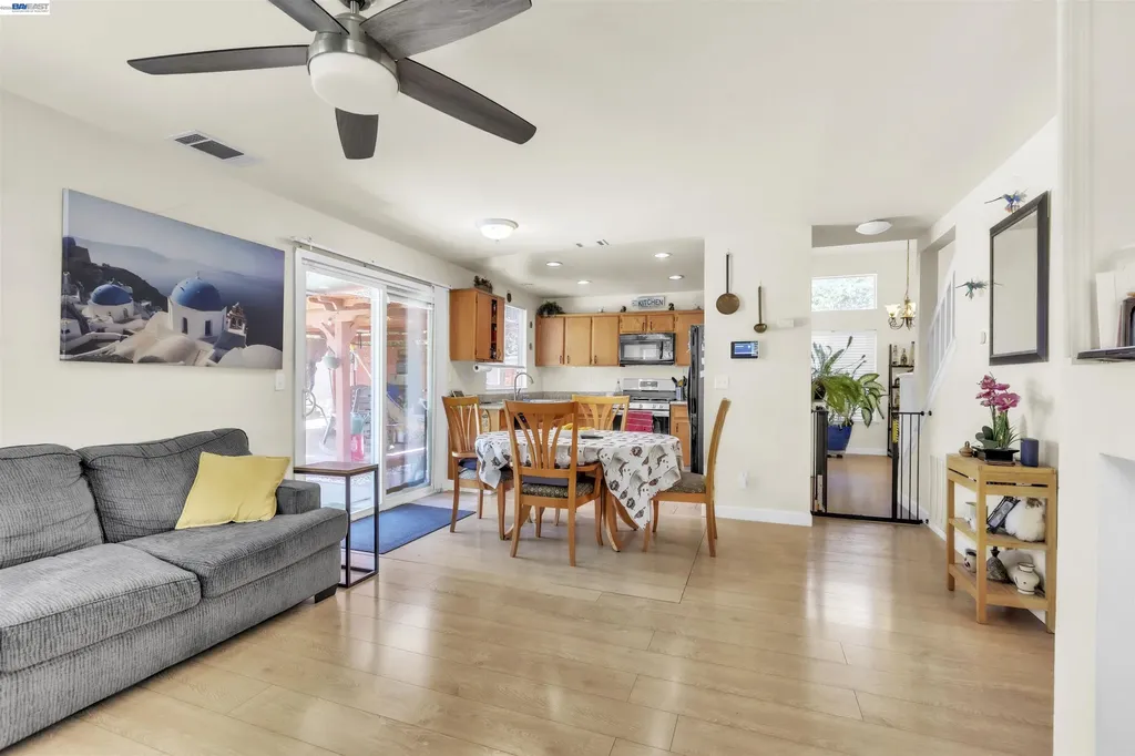 5059 Glenhollow Way Antioch CA 94531