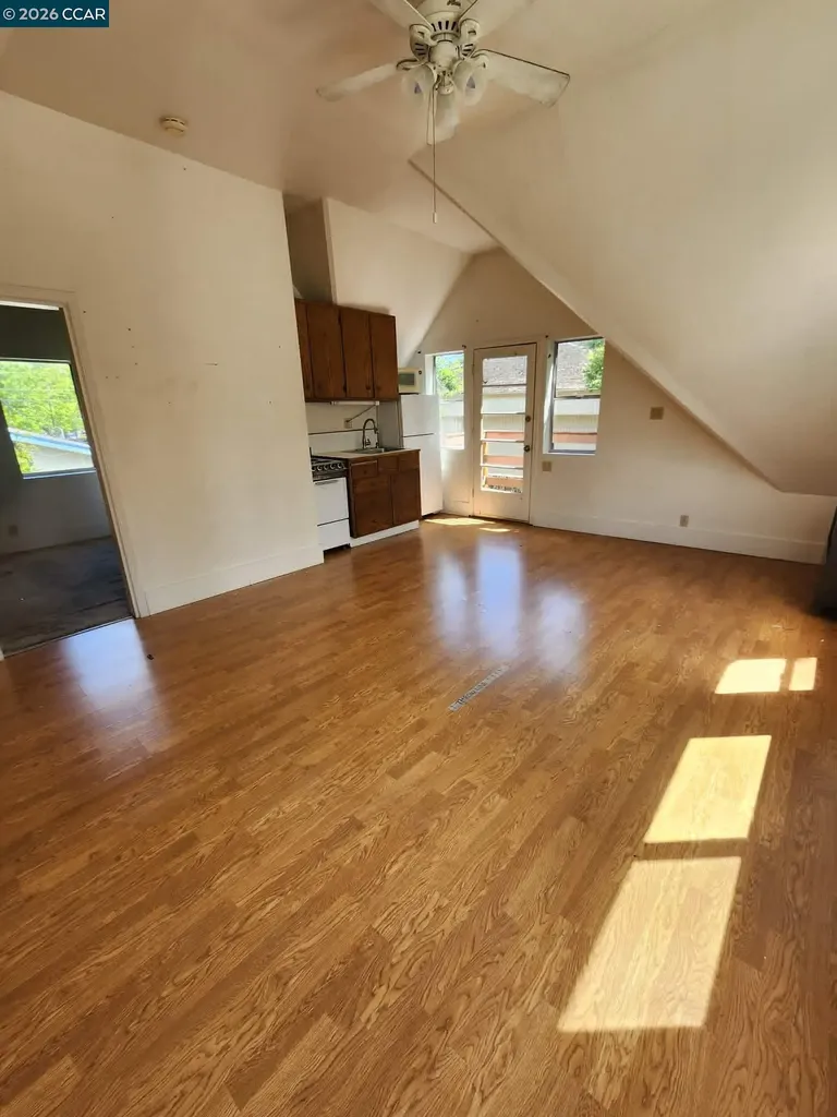433 Gilger Avenue Martinez CA 94553