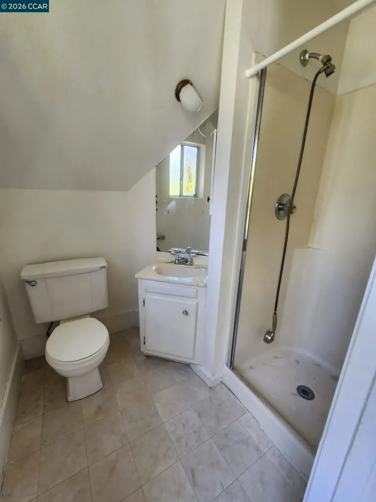 433 Gilger Avenue Martinez CA 94553