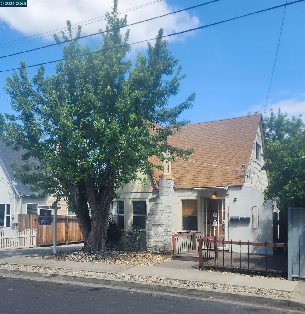 433 Gilger Avenue Martinez CA 94553