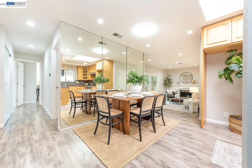 32432 Deborah Drive Union City CA 94587