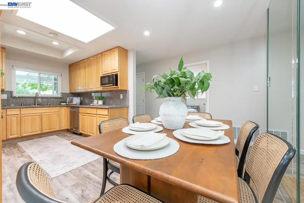 32432 Deborah Drive Union City CA 94587
