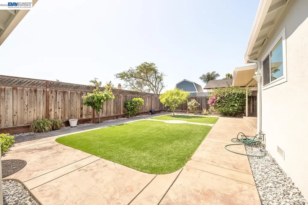 32432 Deborah Drive Union City CA 94587
