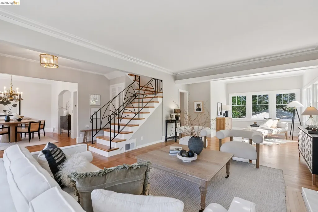 1021 Longridge Road Oakland CA 94610