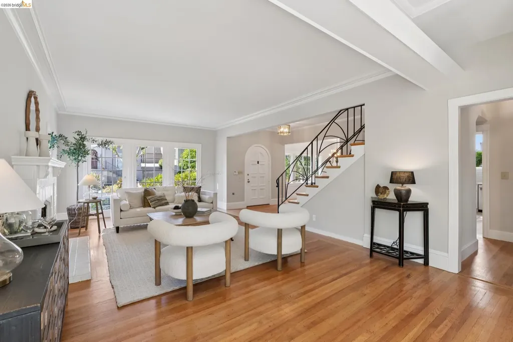 1021 Longridge Road Oakland CA 94610