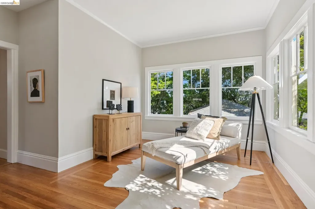 1021 Longridge Road Oakland CA 94610