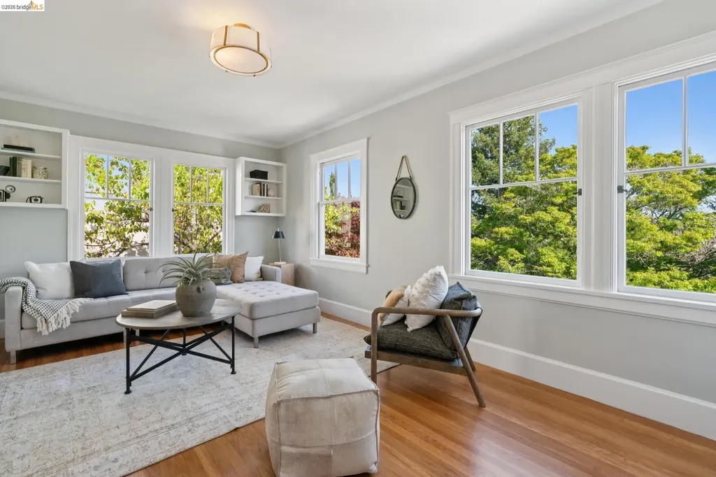 1021 Longridge Road Oakland CA 94610