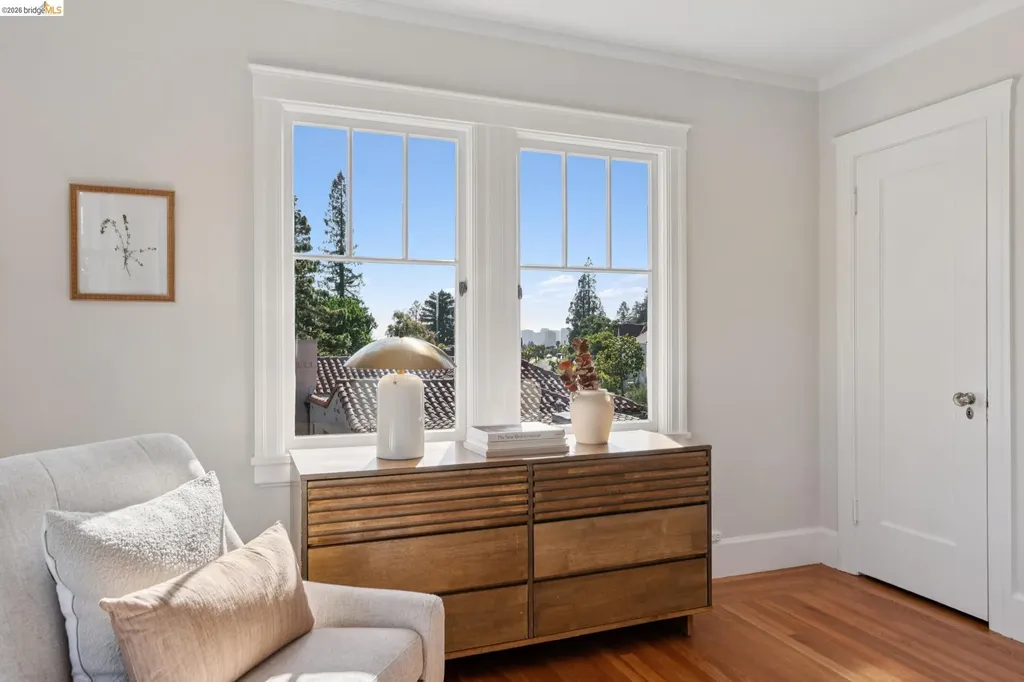 1021 Longridge Road Oakland CA 94610
