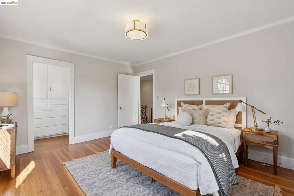 1021 Longridge Road Oakland CA 94610