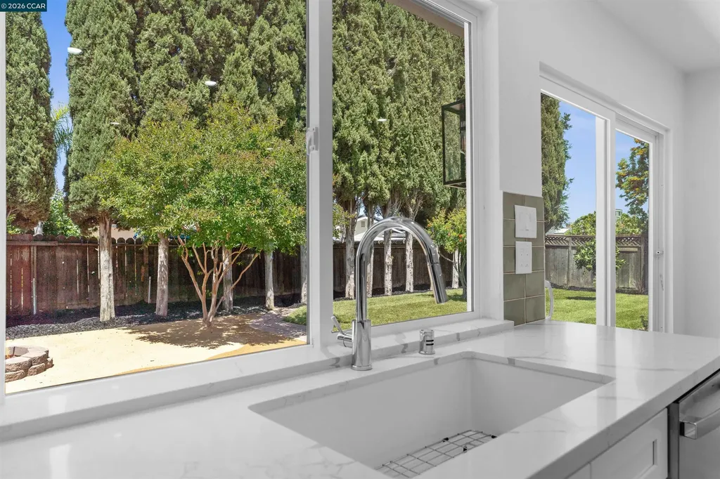 1229 Jensen Drive Pittsburg CA 94565