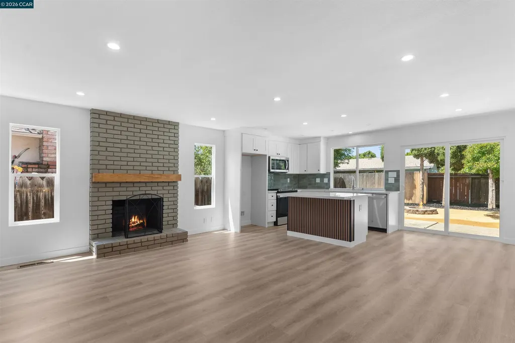 1229 Jensen Drive Pittsburg CA 94565