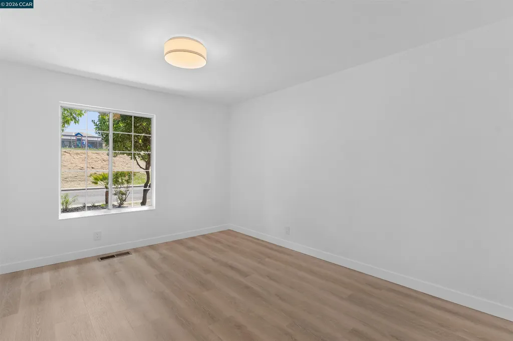 1229 Jensen Drive Pittsburg CA 94565