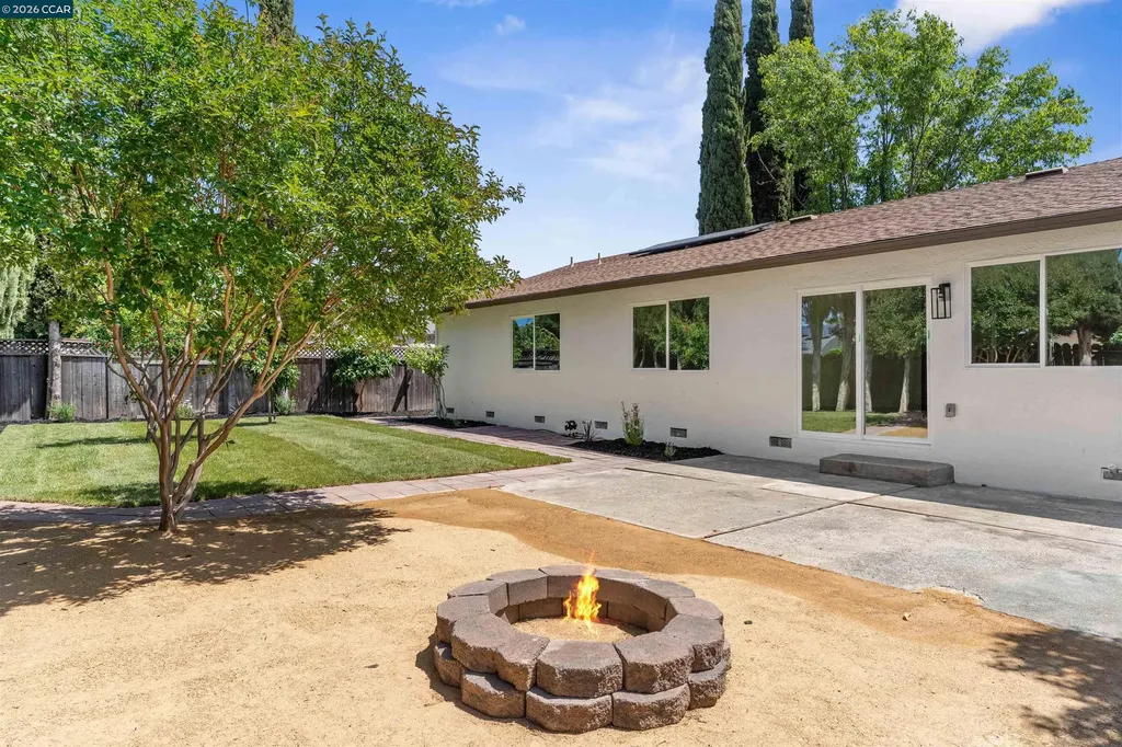 1229 Jensen Drive Pittsburg CA 94565