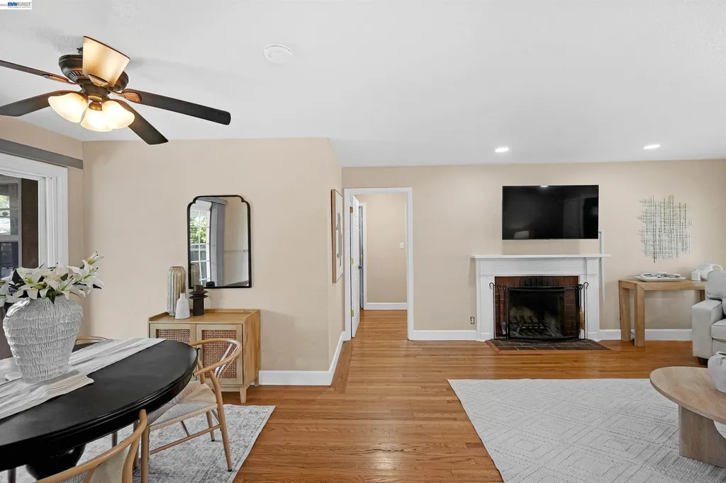 826 Hacienda Avenue San Lorenzo CA 94580