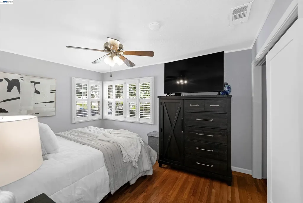 826 Hacienda Avenue San Lorenzo CA 94580