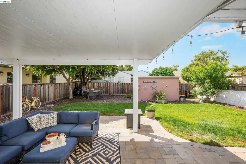 826 Hacienda Avenue San Lorenzo CA 94580