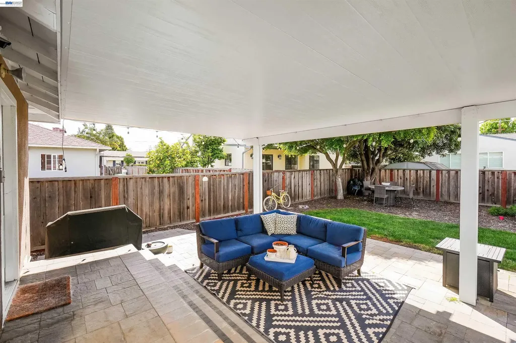 826 Hacienda Avenue San Lorenzo CA 94580