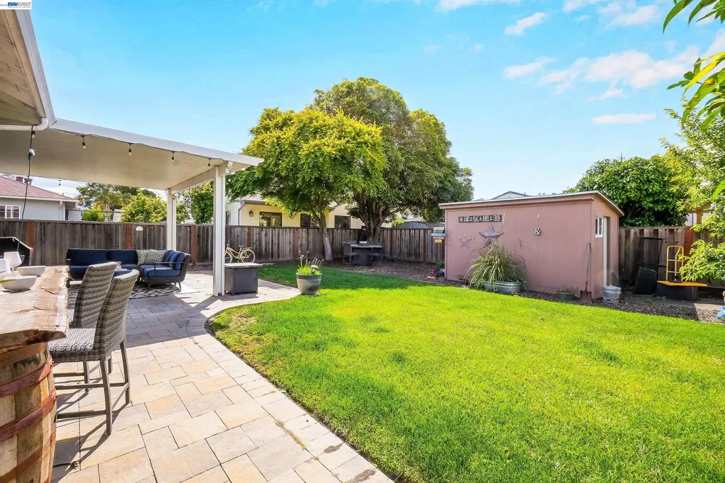 826 Hacienda Avenue San Lorenzo CA 94580