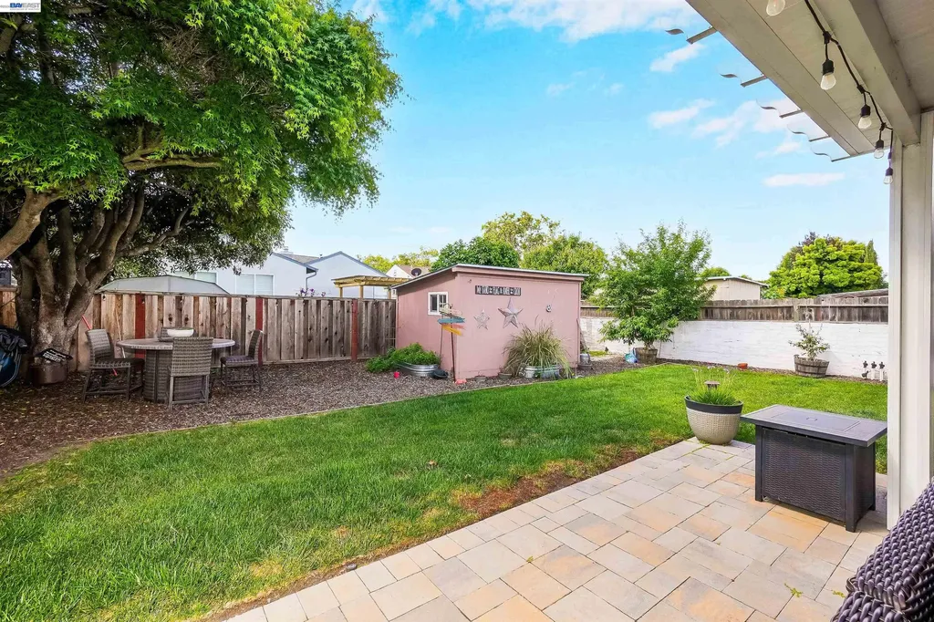 826 Hacienda Avenue San Lorenzo CA 94580
