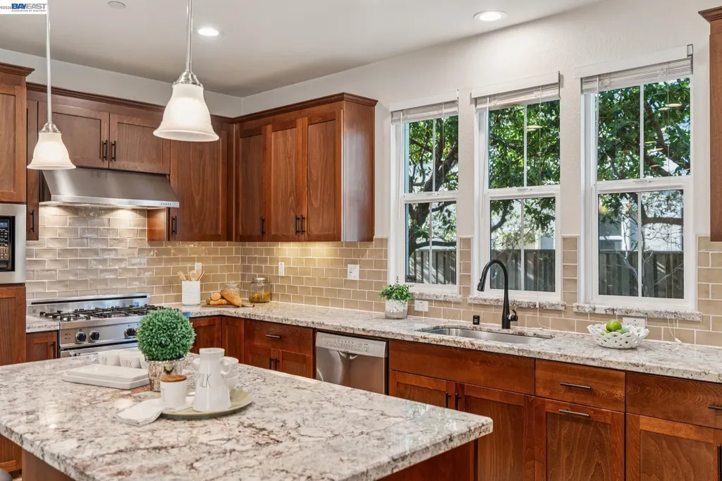 415 Dewitt Lane Alameda CA 94501