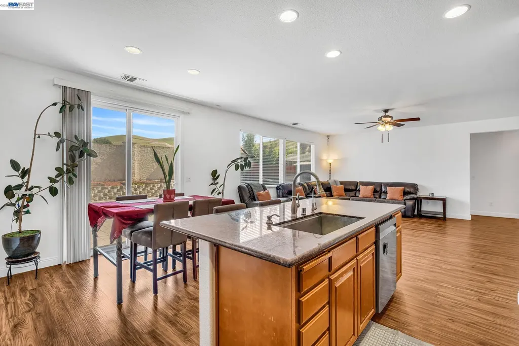 2536 Tampico Drive Bay Point CA 94565