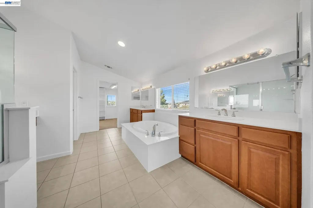 2536 Tampico Drive Bay Point CA 94565