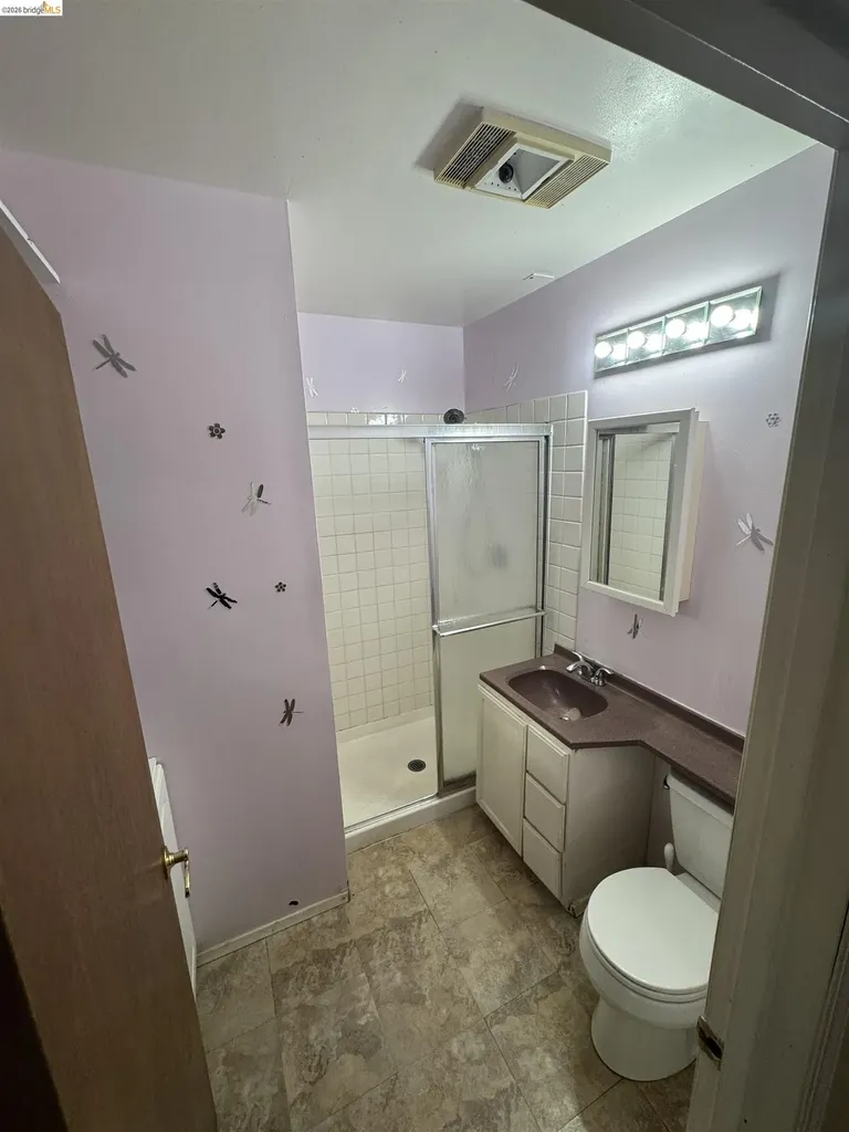 6440 Sunnymere Oakland CA 94605