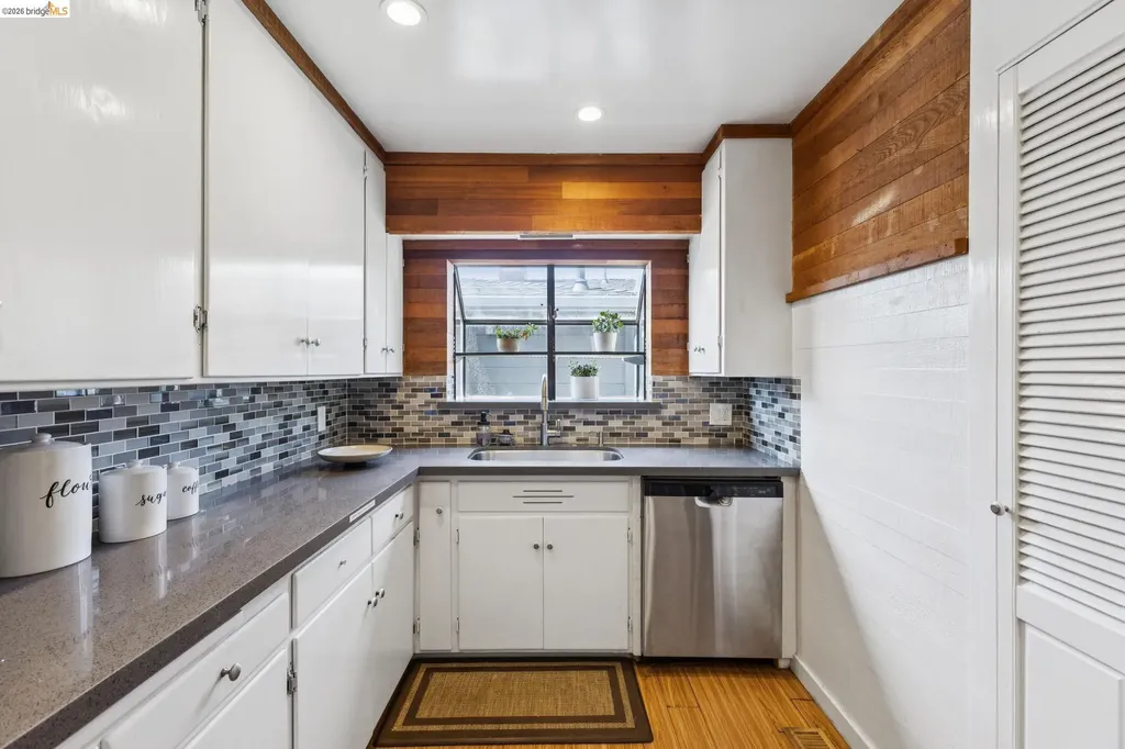 6525 Hazel Avenue Richmond CA 94805