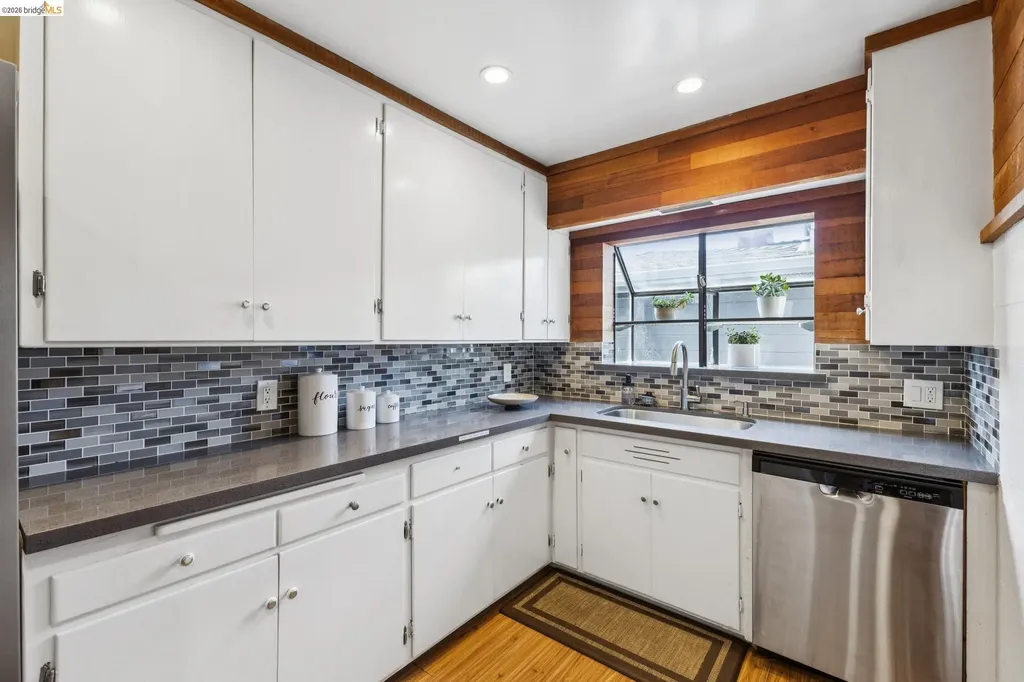 6525 Hazel Avenue Richmond CA 94805