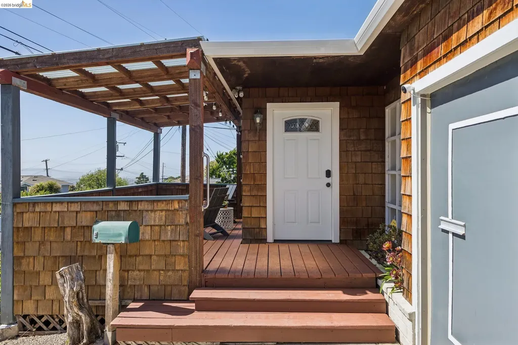 6525 Hazel Avenue Richmond CA 94805