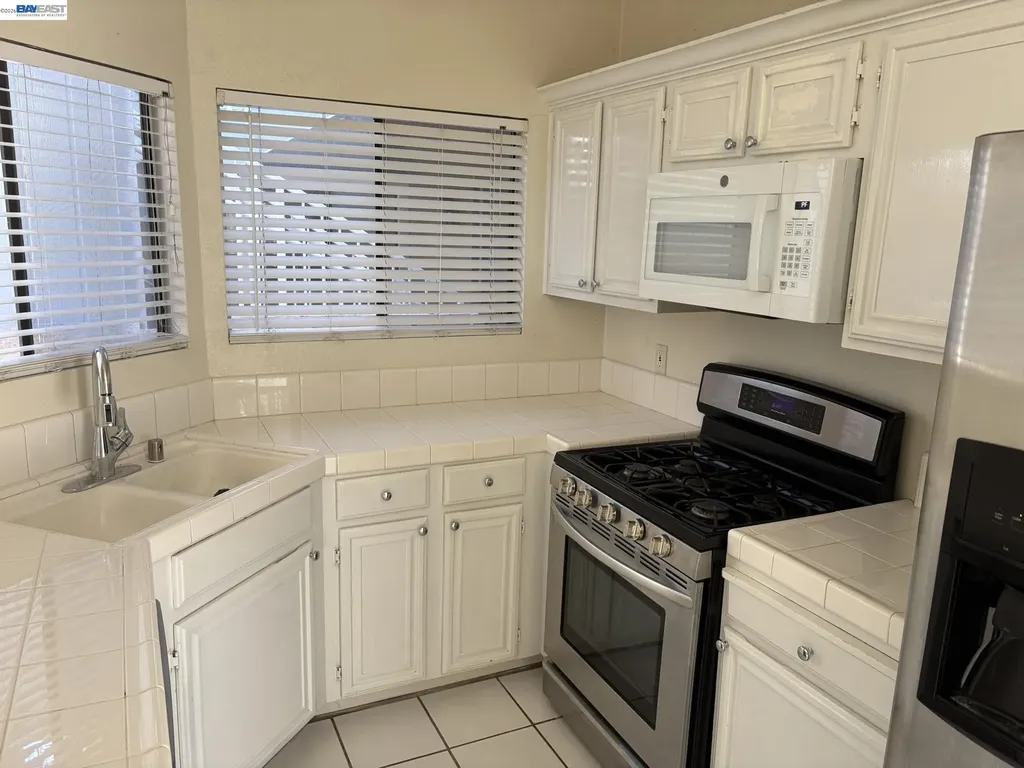 3663 Oakwood Terrace Fremont CA 94536