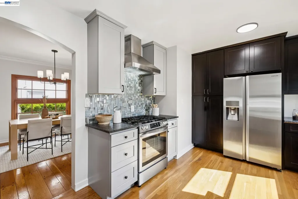 2435 Burlington Street Oakland CA 94602
