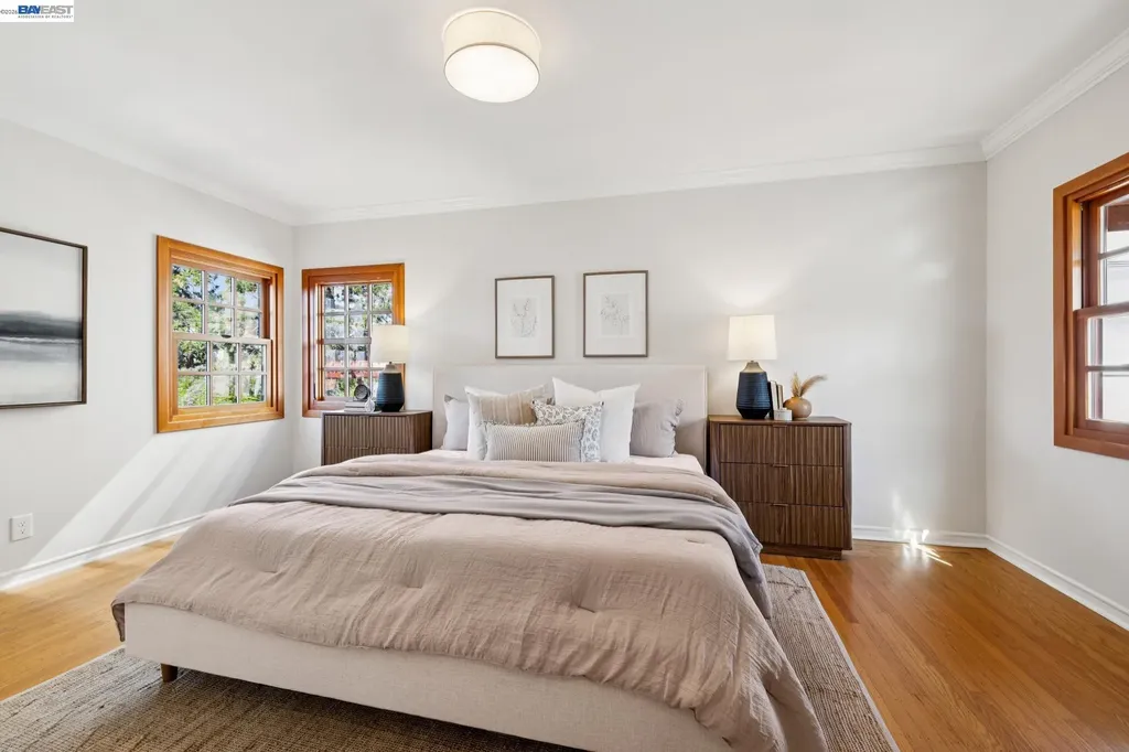 2435 Burlington Street Oakland CA 94602