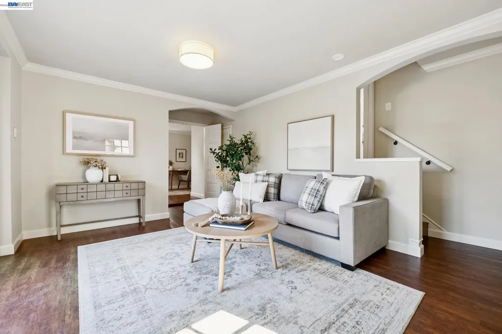 2435 Burlington Street Oakland CA 94602