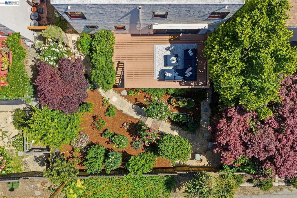 2435 Burlington Street Oakland CA 94602