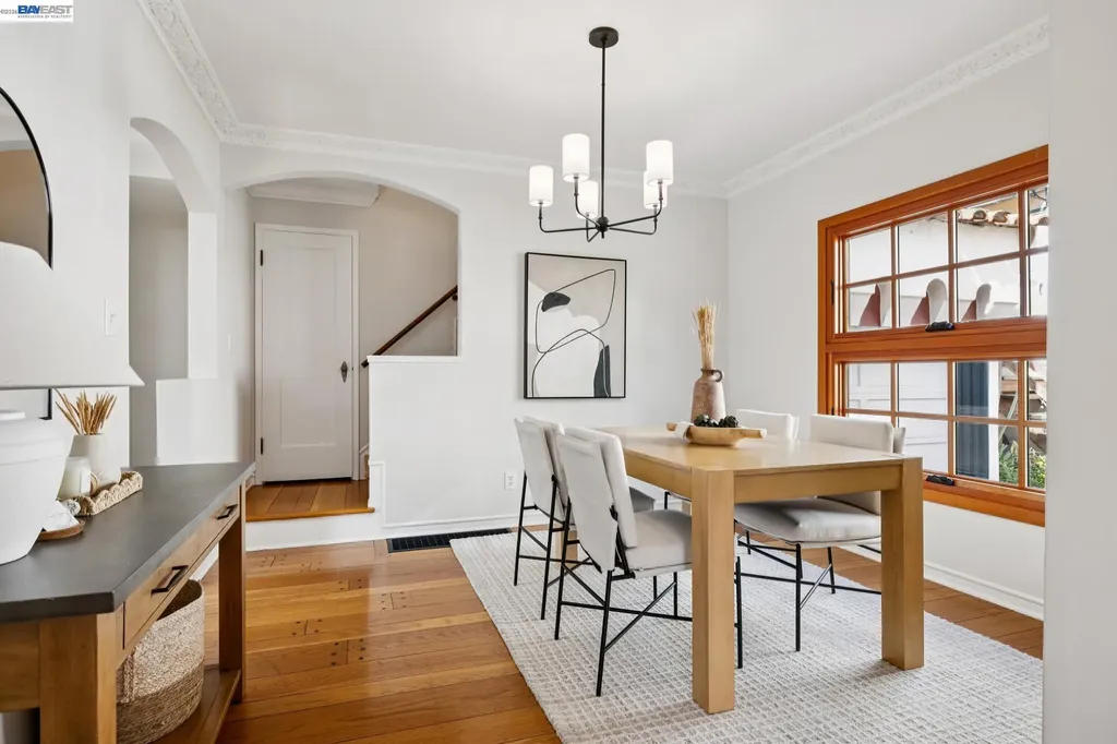 2435 Burlington Street Oakland CA 94602