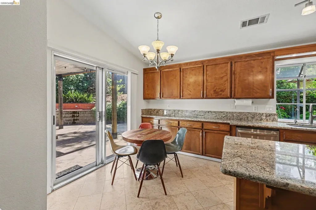1621 Ponderosa Drive Oakley CA 94561