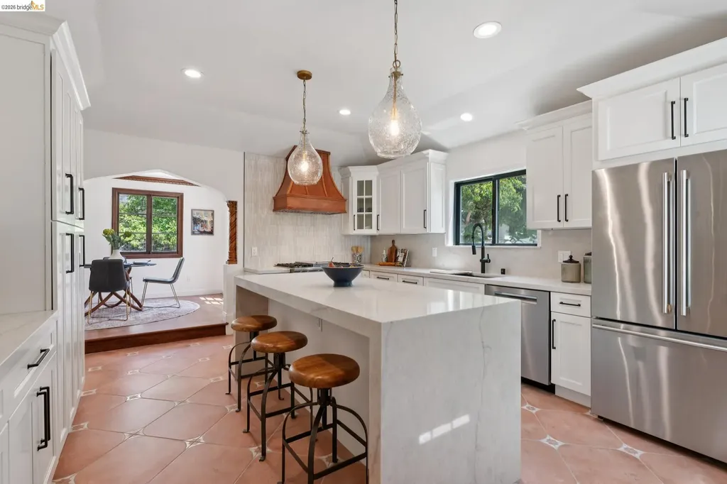 6000 Rockridge Boulevard Oakland CA 94618