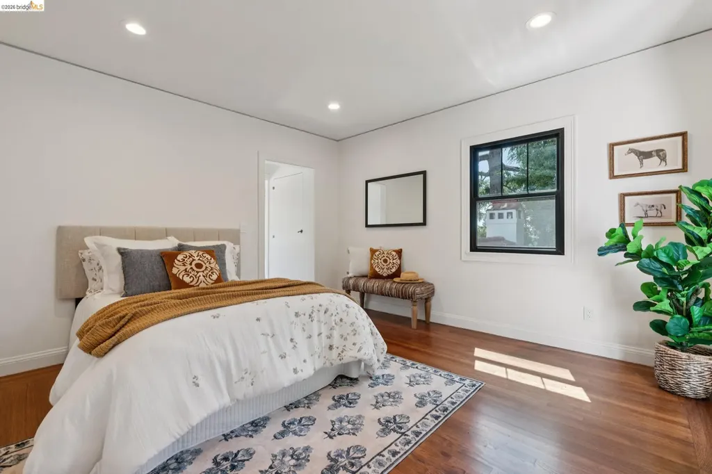 6000 Rockridge Boulevard Oakland CA 94618