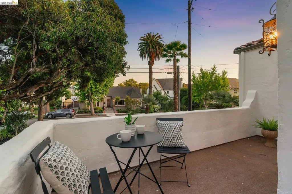 6000 Rockridge Boulevard Oakland CA 94618