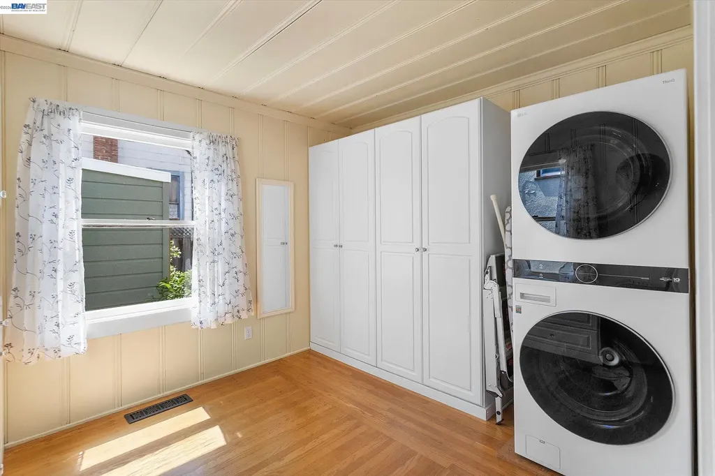 1610 Pacific Avenue Alameda CA 94501