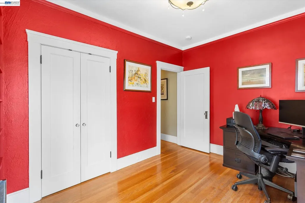 1610 Pacific Avenue Alameda CA 94501