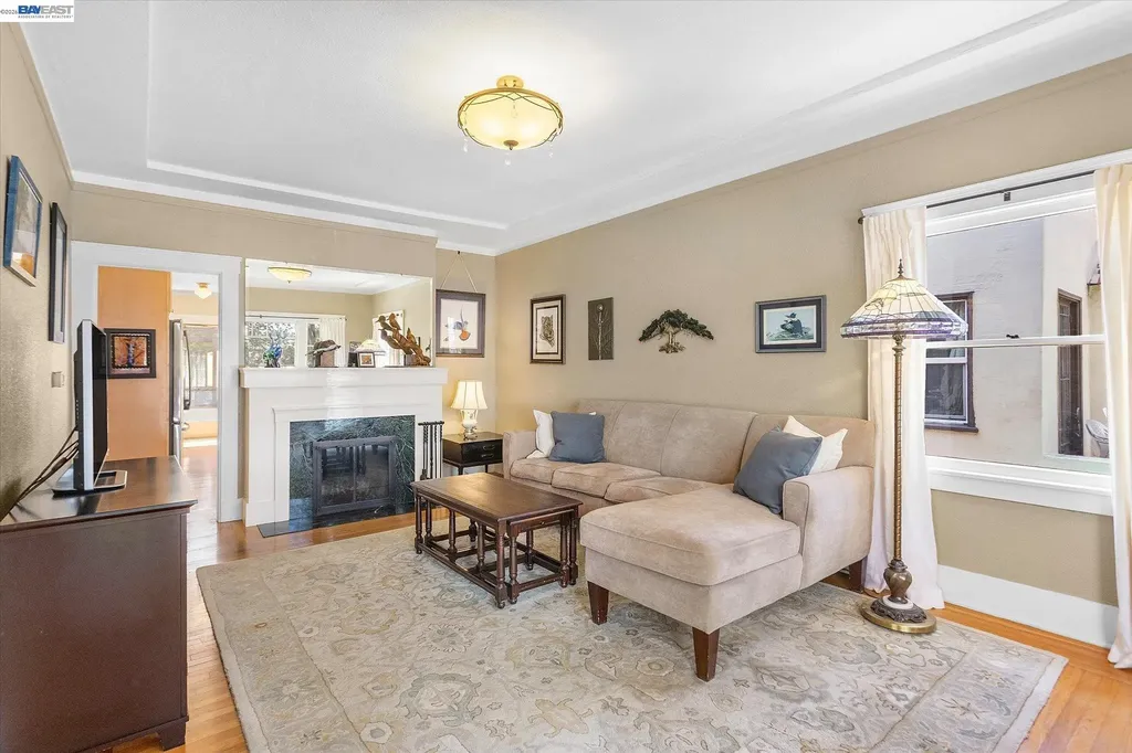 1610 Pacific Avenue Alameda CA 94501