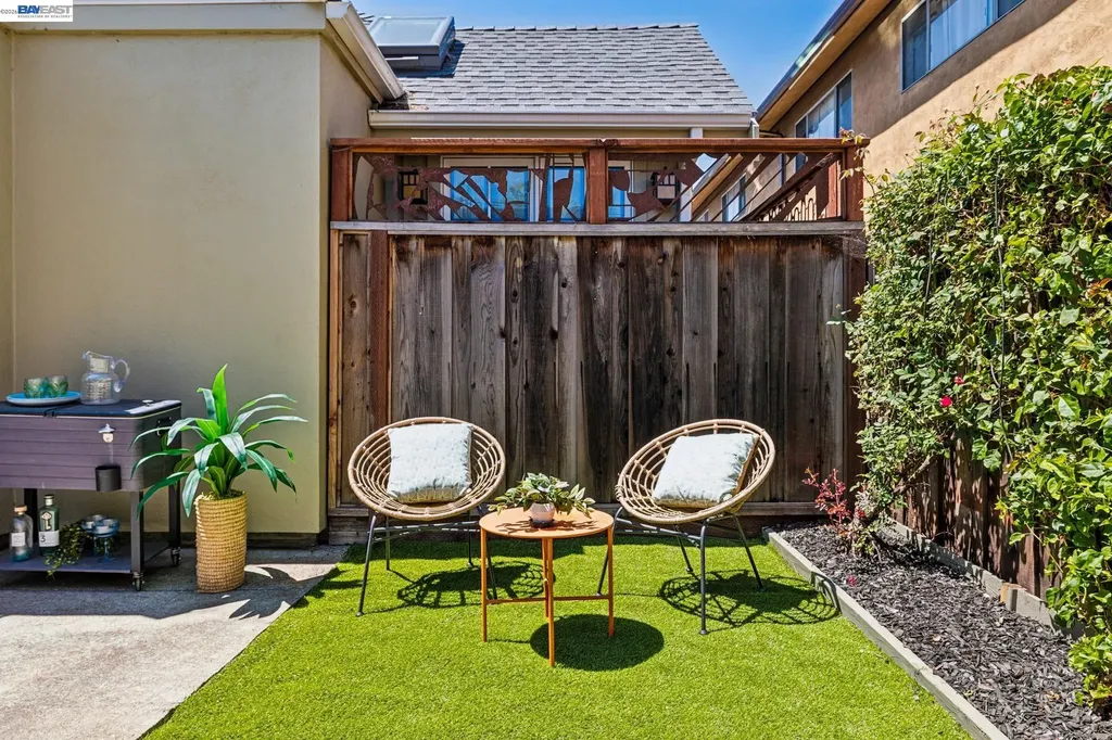 1519 Saint Charles Street Alameda CA 94501